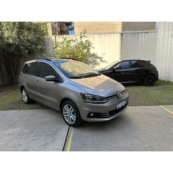 Volkswagen Suran 1.6 Highline Msi 110cv