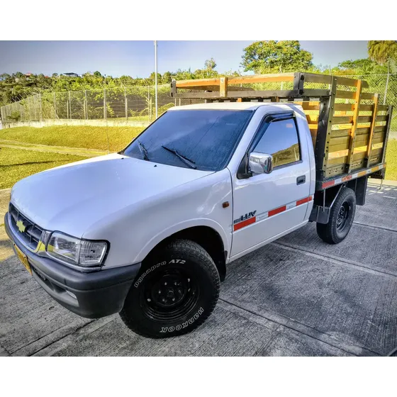 Chevrolet Luv 2001 2200
