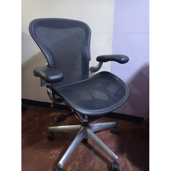 Silla Herman Miller Aeron Crom