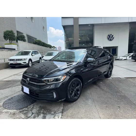 Volkswagen Jetta 1.4 T Sportline