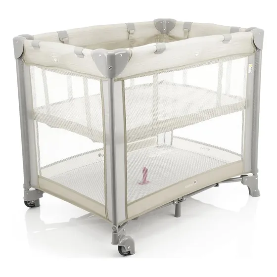 Berço Mini Play Pop Beige: compacto, leve e versátil, acompanha o bebê até 15 kg com conforto e segurança. Ideal para viagens, fácil de montar, com mosquiteiro e bolso porta-objetos - Safety 1st