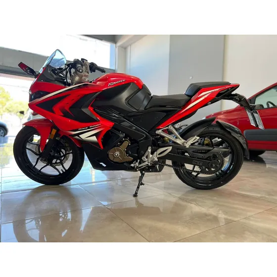 Bajaj Rouser Rs 200 2018