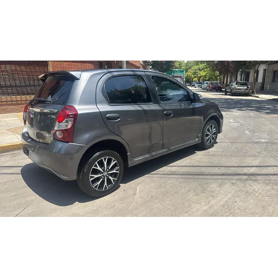 Toyota Etios 1.5 Xls