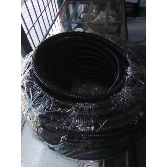 Flexicom De 3/8 Y  1/2 Negro (manguera Corrugada)