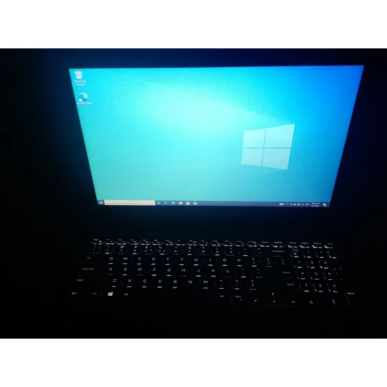 Laptop Dell Latitude 3500 Nueva 1tb Hdd 4gb Ram