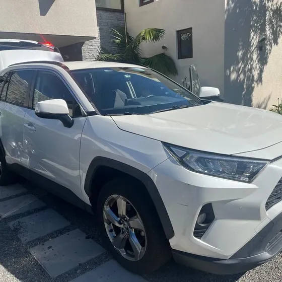 Toyota Rav4 2020 2.0 Std 4x2 722cl0 2020 en Ñuñoa - RM (Metropolitana) usado