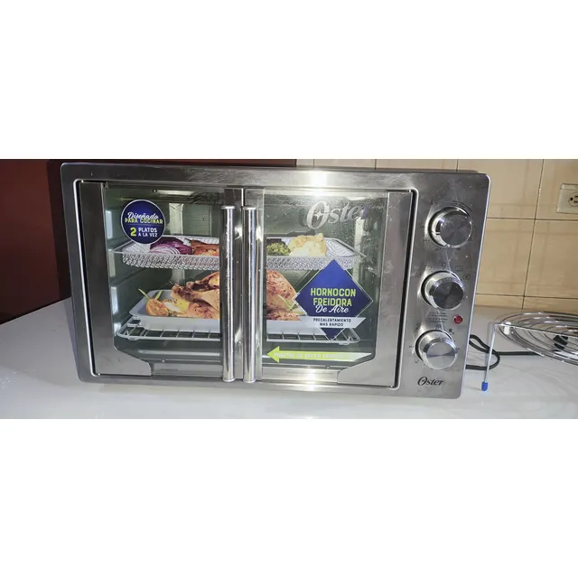 Horno Con Freidora De Aire Oster 42 Lts. Usado Dos Veces.