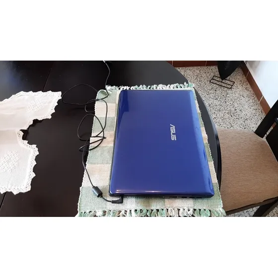 Laptop Asus Core I5  Disco Duro 750 Gb, Pantalla 15 Pulgadas
