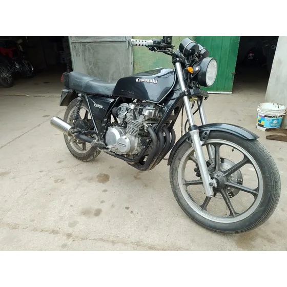 Kawasaki  Kz 550