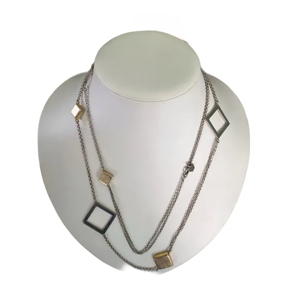 Collar Plata Con Cuadrados Satinados En Oro