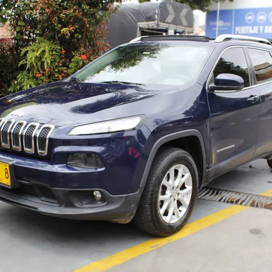 Jeep Cherokee 2015 3.2 Longitude 4x4