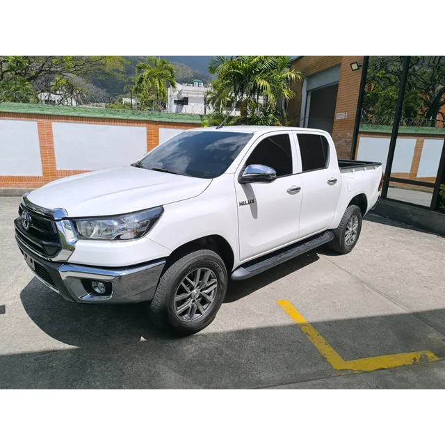 Toyota Hilux 4x4