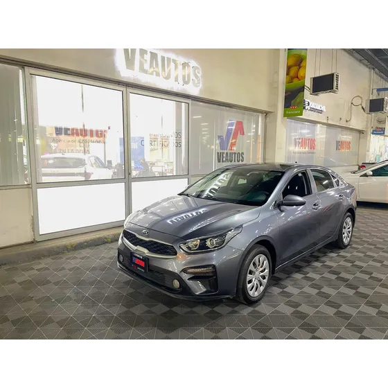 Kia Forte 2.0 L 4 P At