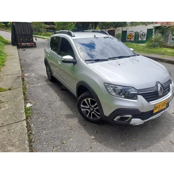 Renault Stepway 1.6 Intens