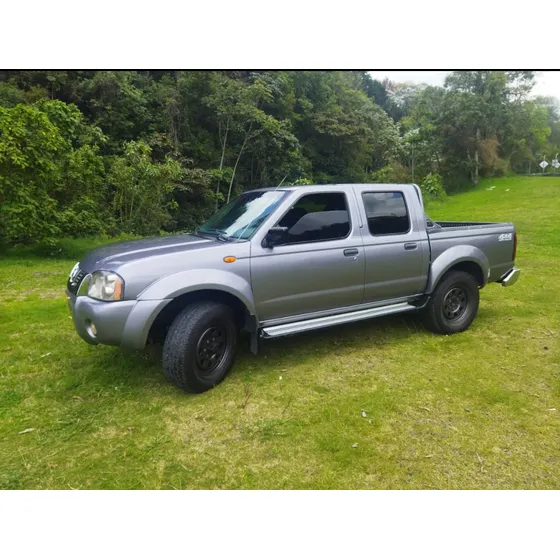 Nissan D22 Frontier 2.4 Ax D22