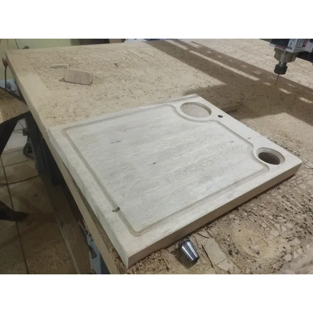 Corte Em Acm, Pvc Espandido, Mdf E Madeira.
