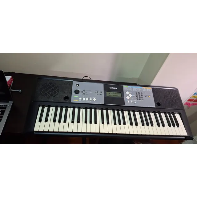 Teclado Yamaha Psr E233