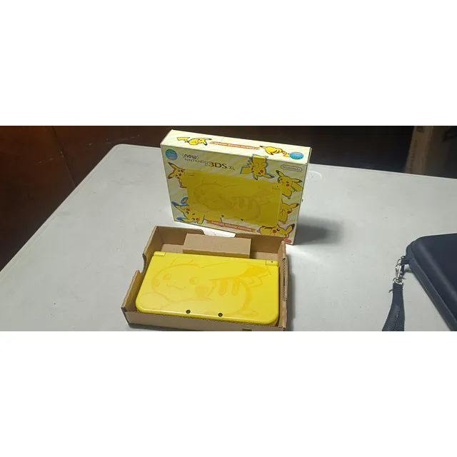 Nintendo New 3ds Xl Pikachu Yellow 64 Gb Lleno De Juegos Amarillo