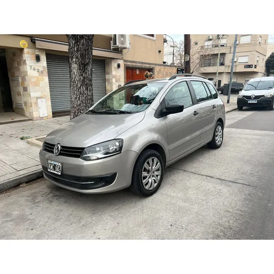 Volkswagen Suran 1.6 Comfortline 101cv 11a