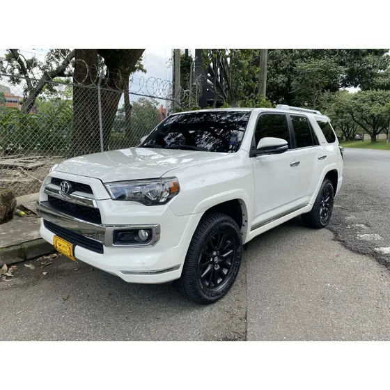 Toyota 4runner 4.0 Limited 4x4 At 2017