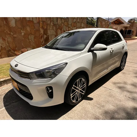 Kia Rio 1.4 Vibrant Hb Mt