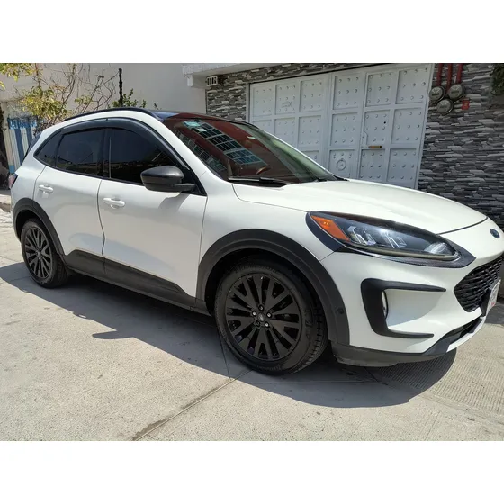 Ford Escape 2.5 Hibrid