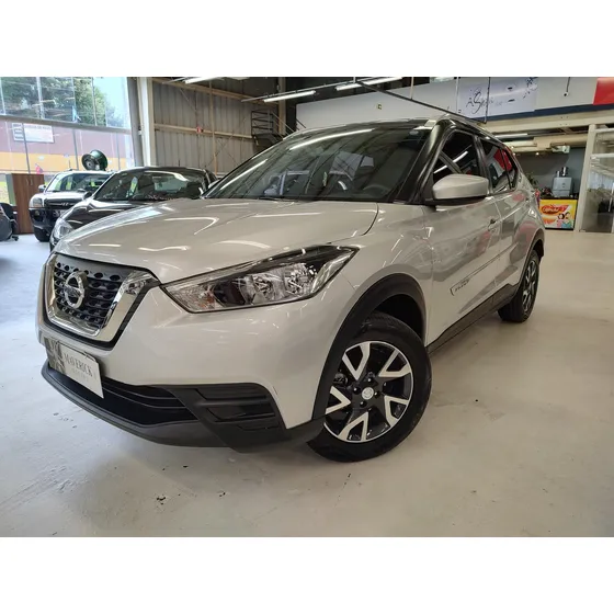 Nissan Kicks S Cvt