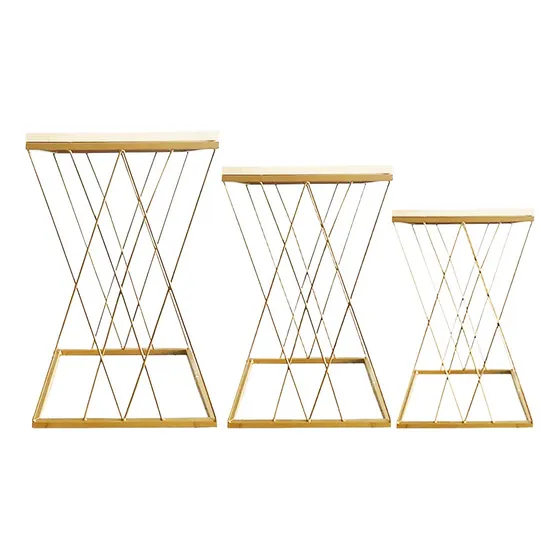 3 Mesas Teia P/ Decoração Festas Mesinhas De Ferro Cor Dourado