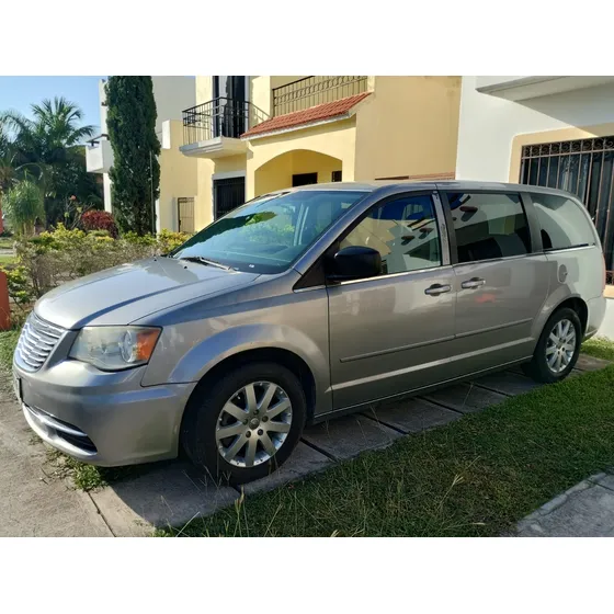 Chrysler Town & Country 3.6 Li At