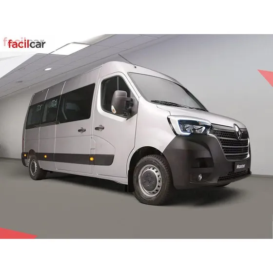Renault Master Minibus