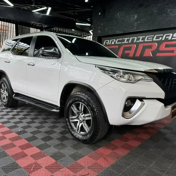 Toyota Fortuner 2020 2.4 Street At 7as