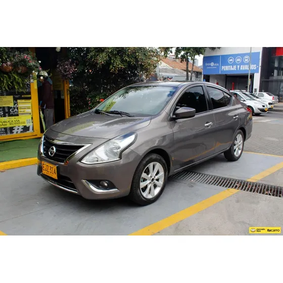 Nissan Versa 1.6 Advance