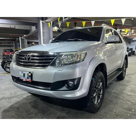 Toyota Fortuner .