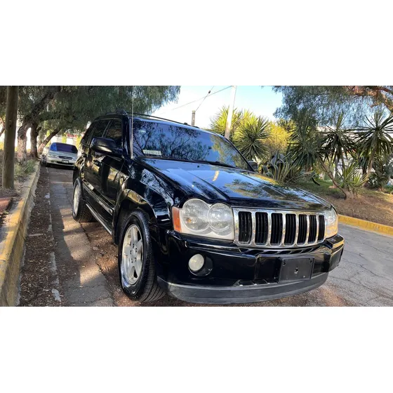 Jeep Grand Cherokee Limited V8 Power Tech 4x2 At