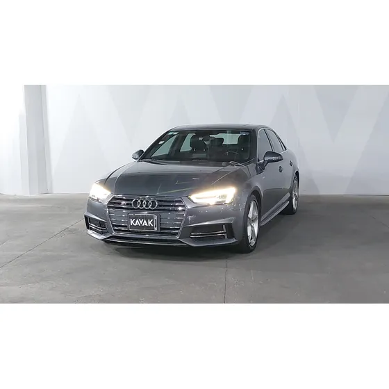 Audi A4 2.0 Tfsi S Line S-tronic
