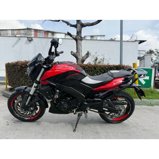 Bajal Dominar 400 2021
