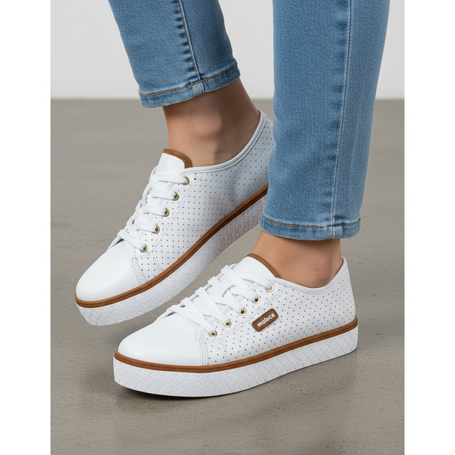 Tênis Feminino Moleca Casual Com Detalhe Perfurado Super Lev