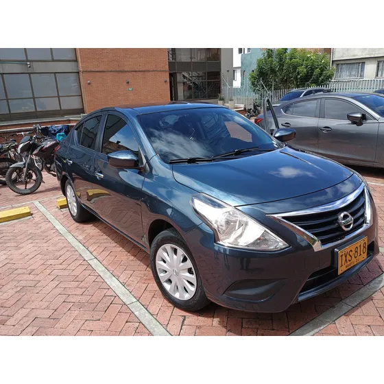 Nissan Versa 1.6 Sense