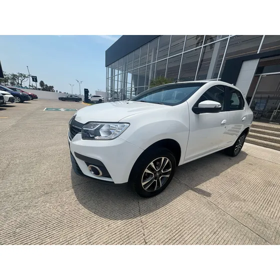 Renault Logan 1.6 Intens At