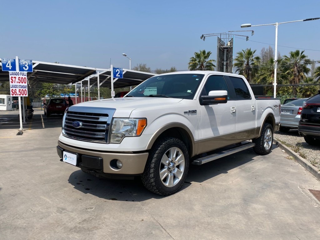 Ford F-150 Lariat 5.0 Gas 4wd