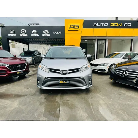 Toyota Sienna Xle