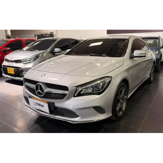 Mercedes-Benz Clase Cla 1.6 180d Amg Line At usado en Medellín