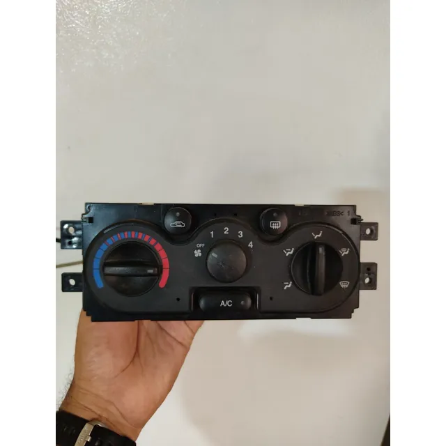 Controladora De Aire Acondicionado De Aveo Familiar - Usado