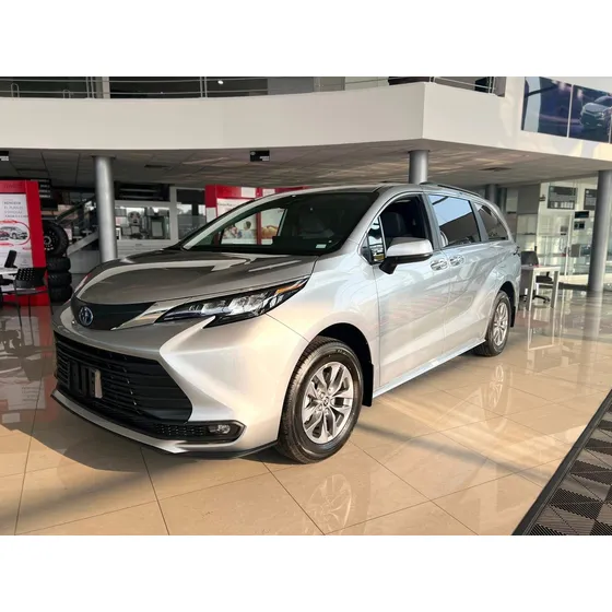 Toyota Sienna Xle