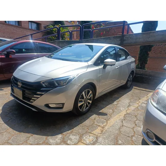 Nissan Versa 1.6 Advance Mt