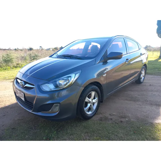 Hyundai Accent 1.5 Gls Mt