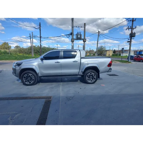 Toyota Hilux Pick-up 2.8 Cd Srx 204cv 4x2 At