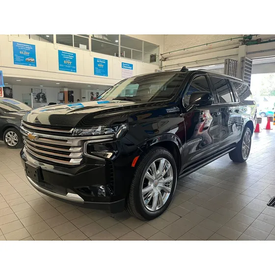 Chevrolet Suburban 6.2 V8 High Country At