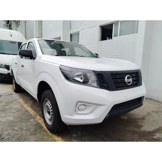 Nissan Np300 2.5 Doble Cabina S Aa Pack Seg Mt