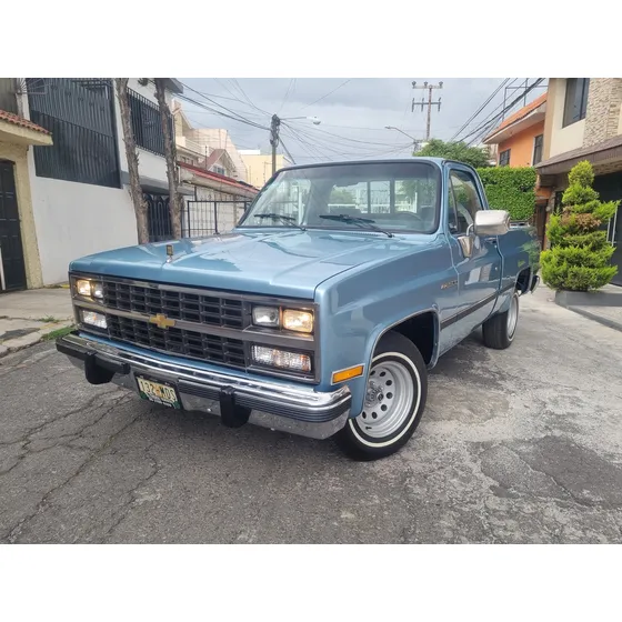 Chevrolet Cheyenne
